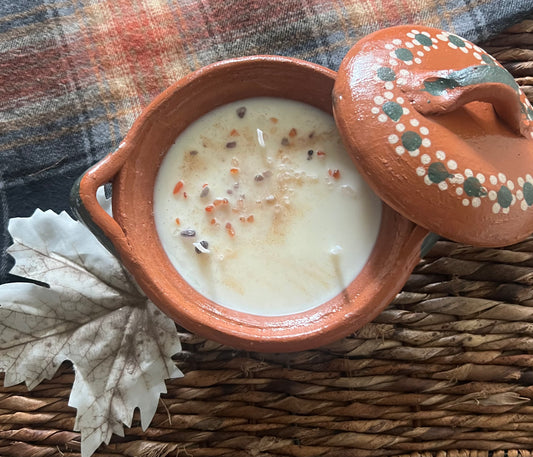 Cazuela Candle with Lid